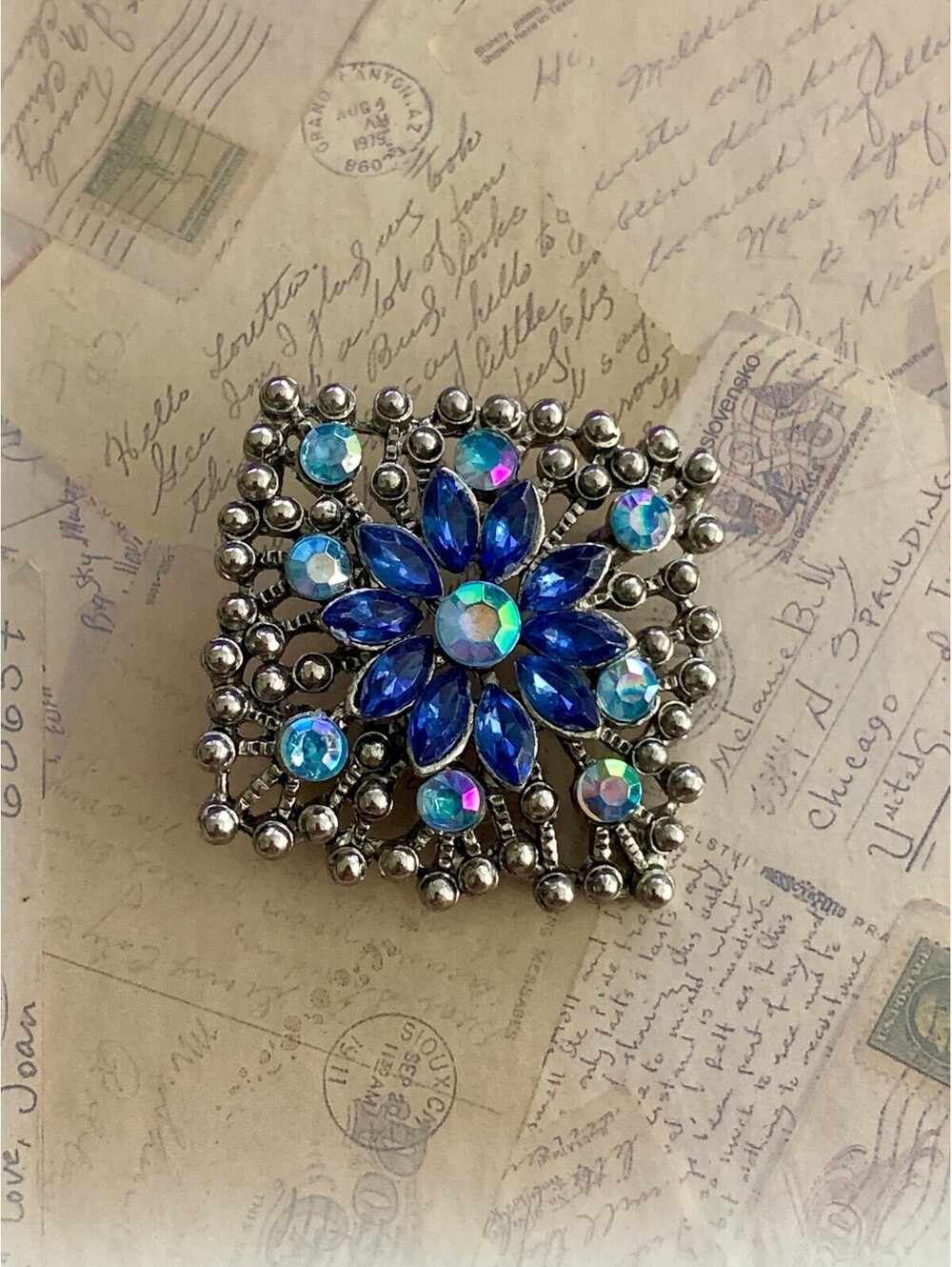 Vintage Dazzling Blue Crystal Flower Brooch Pin Sparkle Accessory